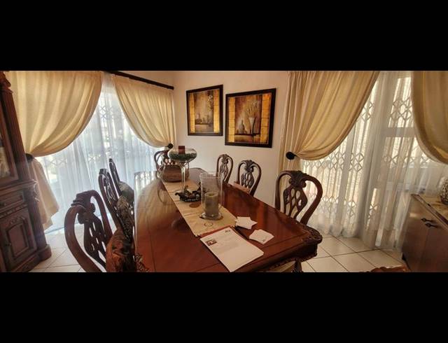 3 BEDROOM TOWNHOUSE FOR SALE IN BASSONIA